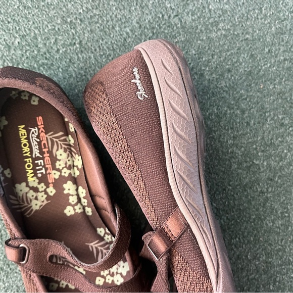 Skechers Relaxed Fit Women's 9.5 Brown Mary Jane Shoes comfort slip on flats - Picture 6 of 10